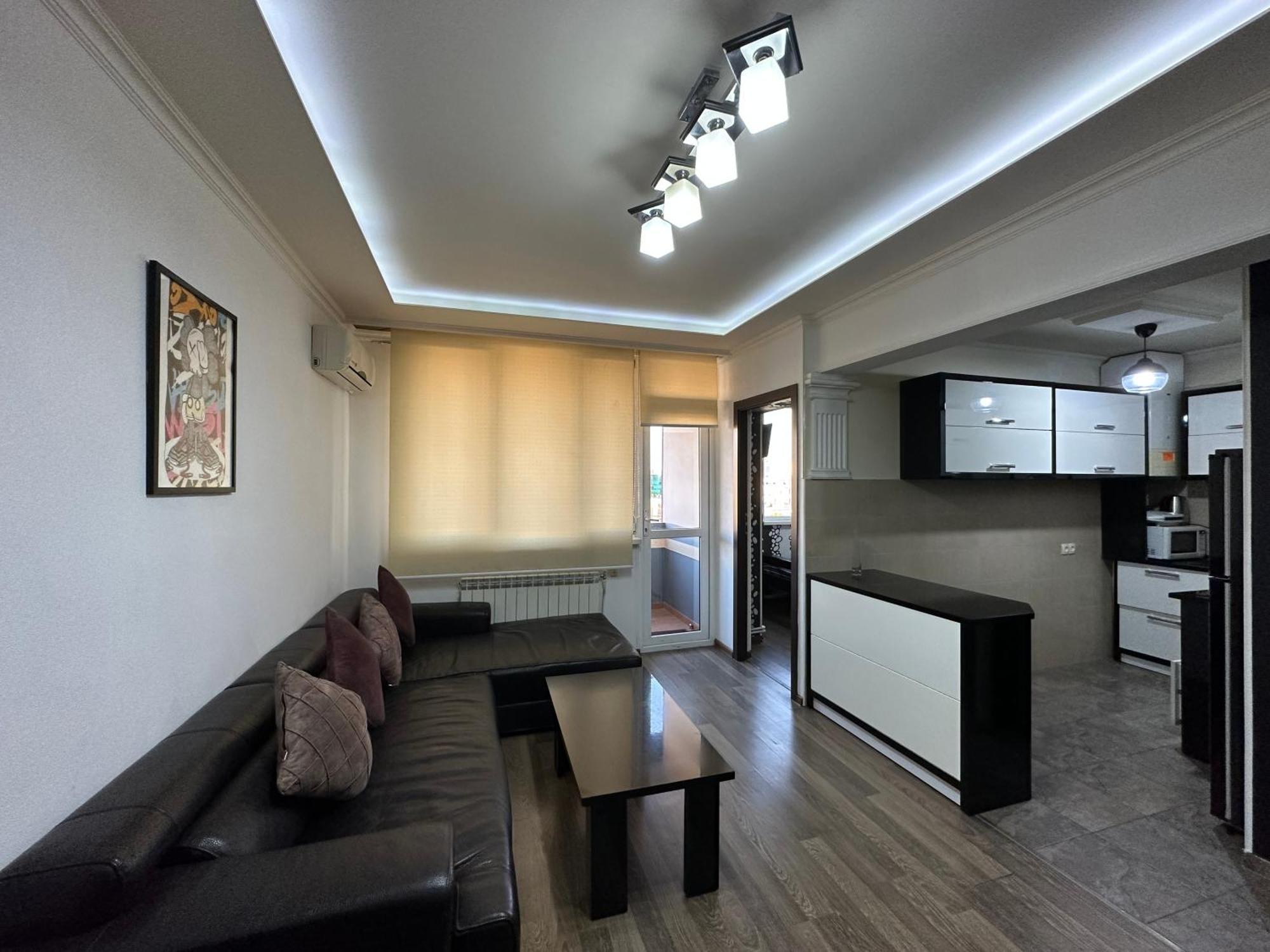 Yeznik Koghbatsi - Amiryan Crossroads 1 Bedroom Comfy Apartment With Balcony Ko100 Erevan Exterior foto